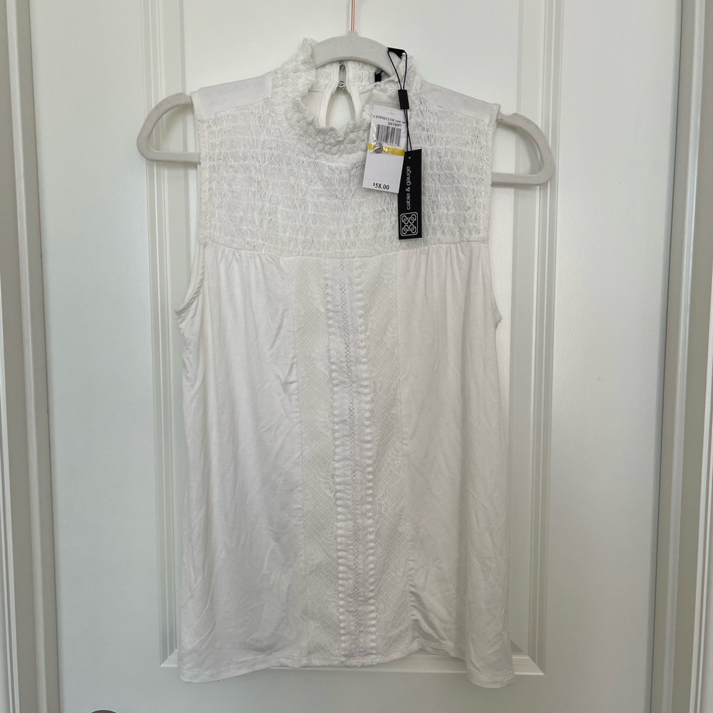 Cable & Gauge White Sleeveless Blouse, Size Medium